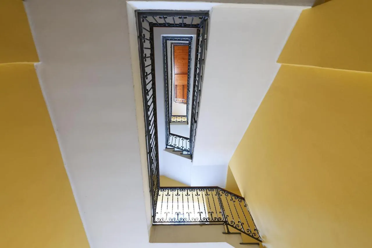 Elegant Sempione Apartment Milan