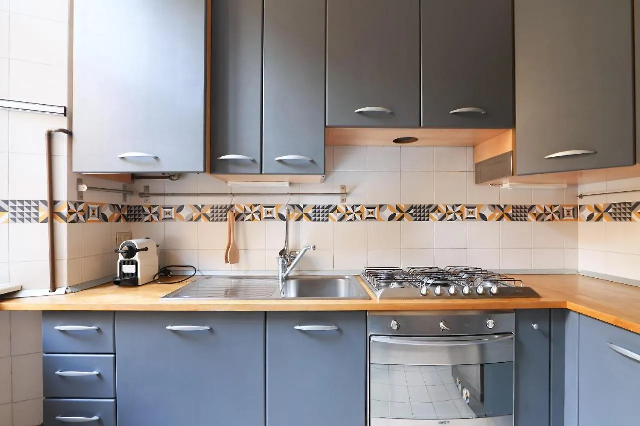 Elegant Sempione Apartment Milan