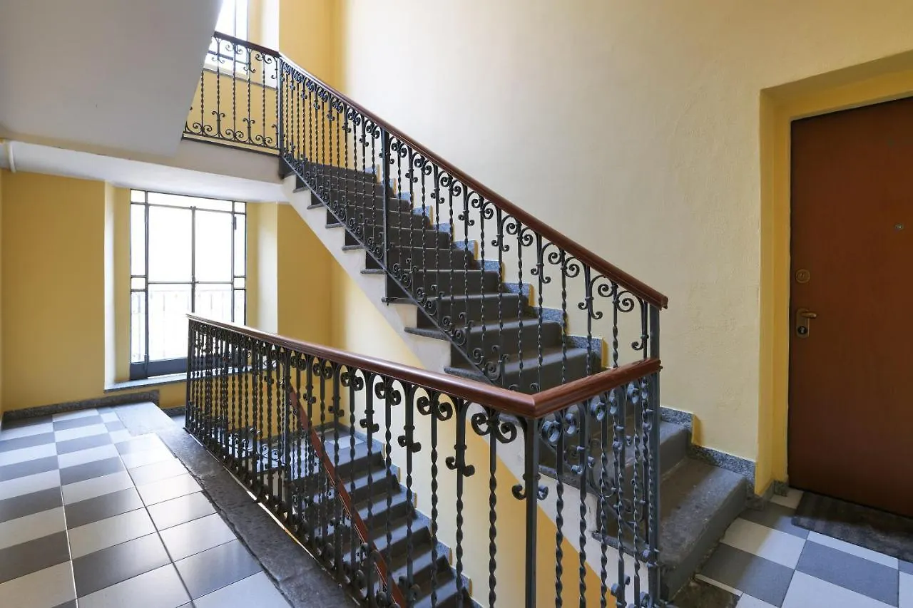 Elegant Sempione Apartment Milan Italy