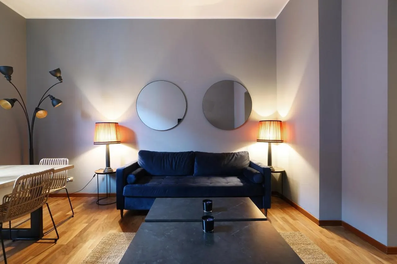 Elegant Sempione Apartment Milan Italy