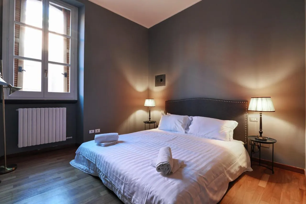 Elegant Sempione Apartment Milan Italy